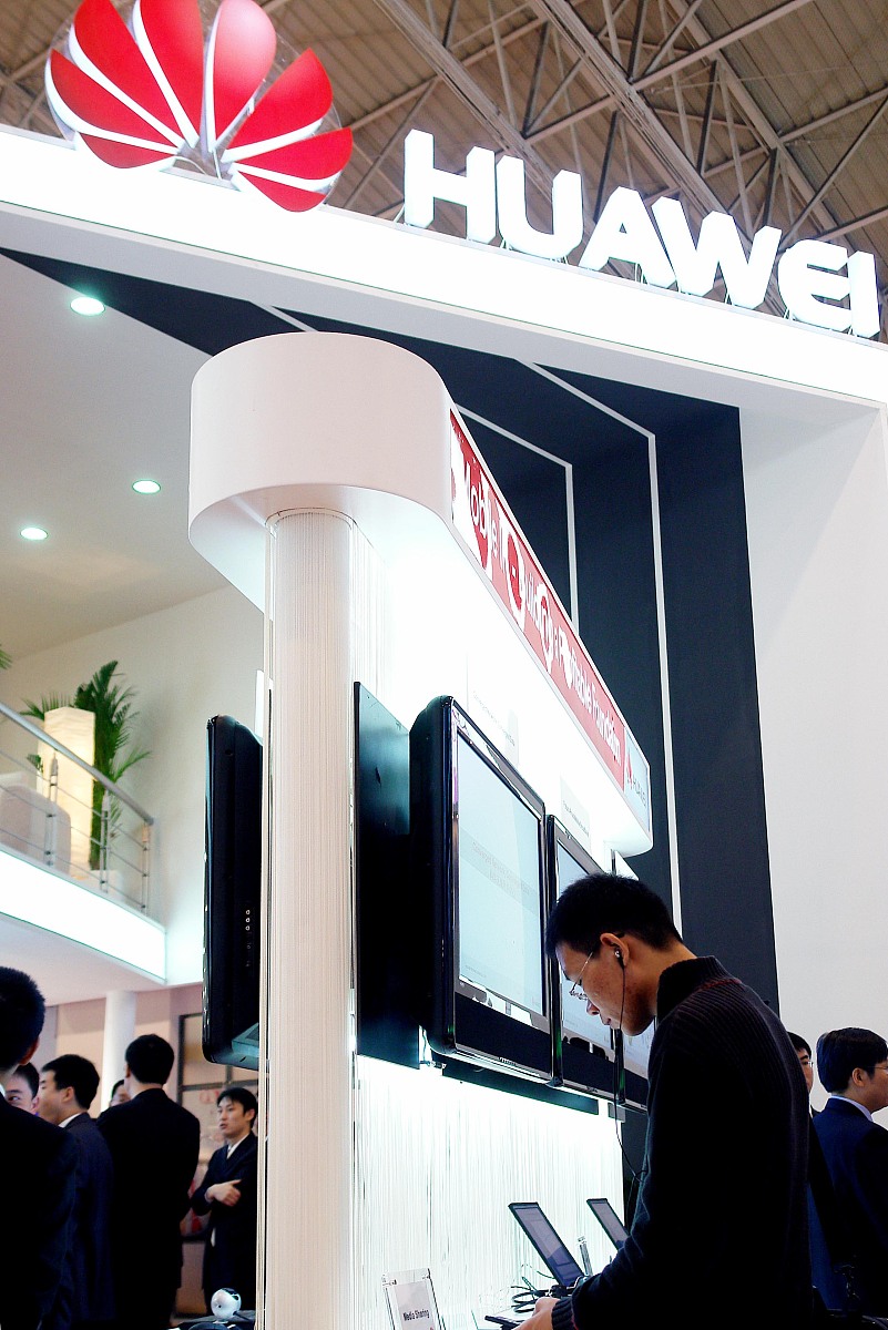 劳动合同签订流程详解：从草稿到签署，保障双方权益