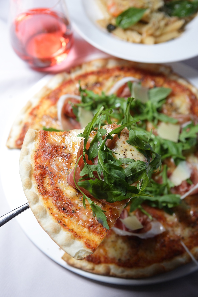 绿翡翠生蚝为什么是绿色的