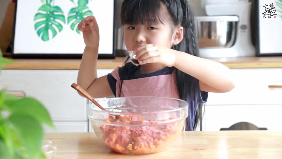 DIY牛肉汉堡,软嫩多汁,一个根本不过瘾!