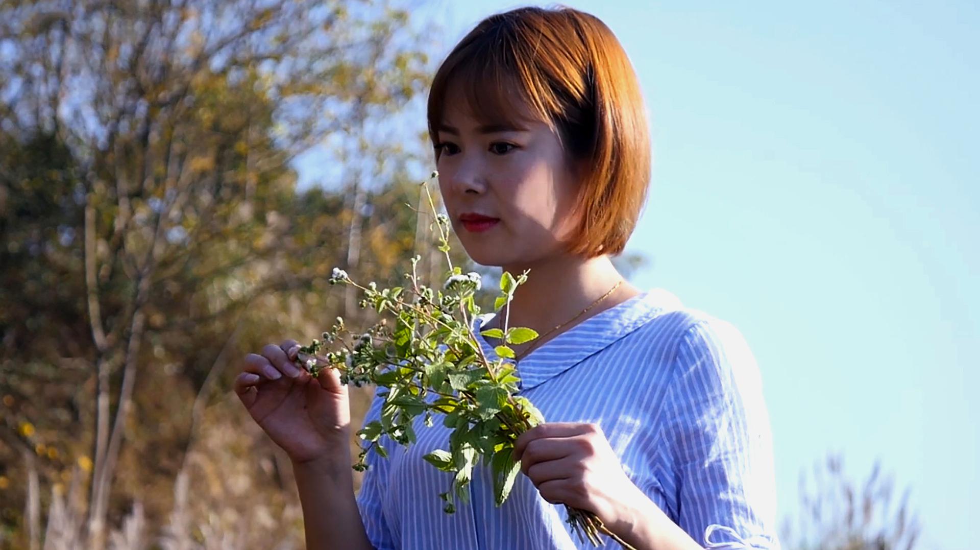 [图]苦苦的盼,痴痴的等,这首《多想做你最爱的人》唱得好心酸!