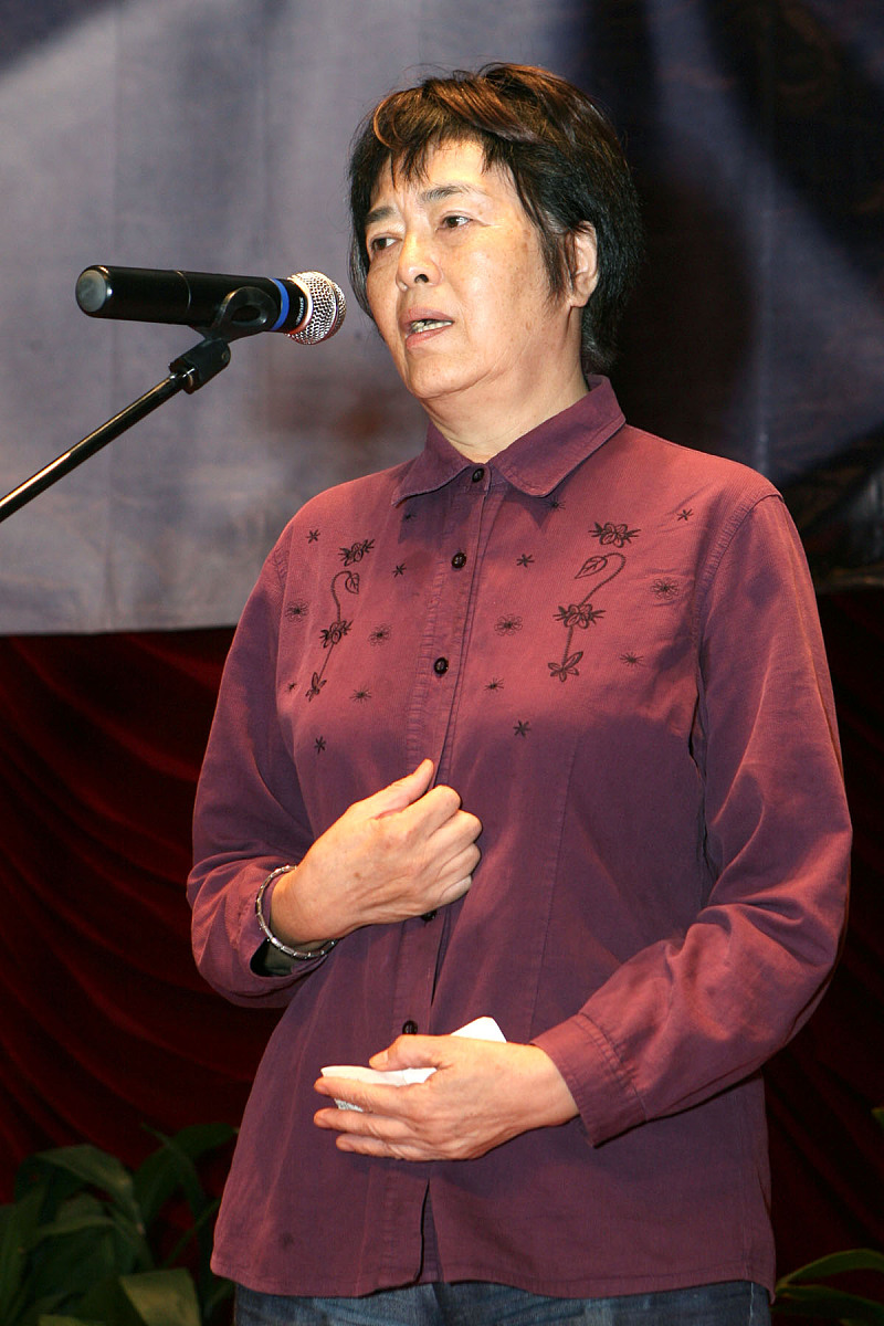 2008年10月23日,上海,沪上电影院举行"心灵祭奠 银幕缅怀"——谢晋电