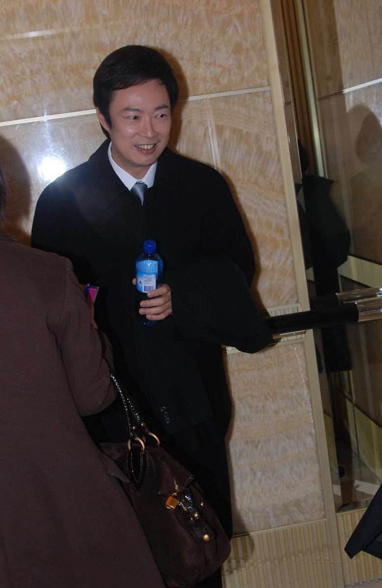 2009年2月28日,上海,2009新娱乐慈善群星会颁奖晚会.***_***费玉清+++