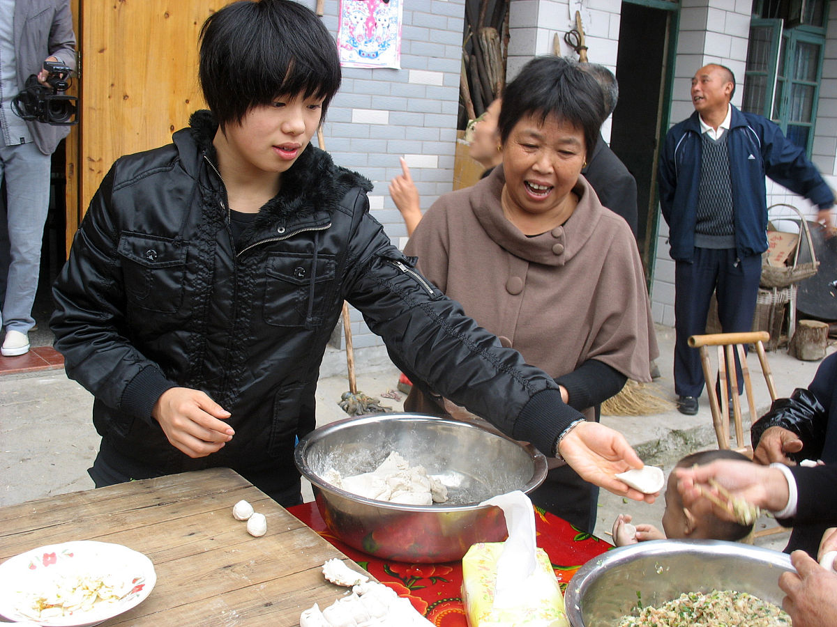 上饶拖欠工资怎么办？投诉电话及维权途径全解析