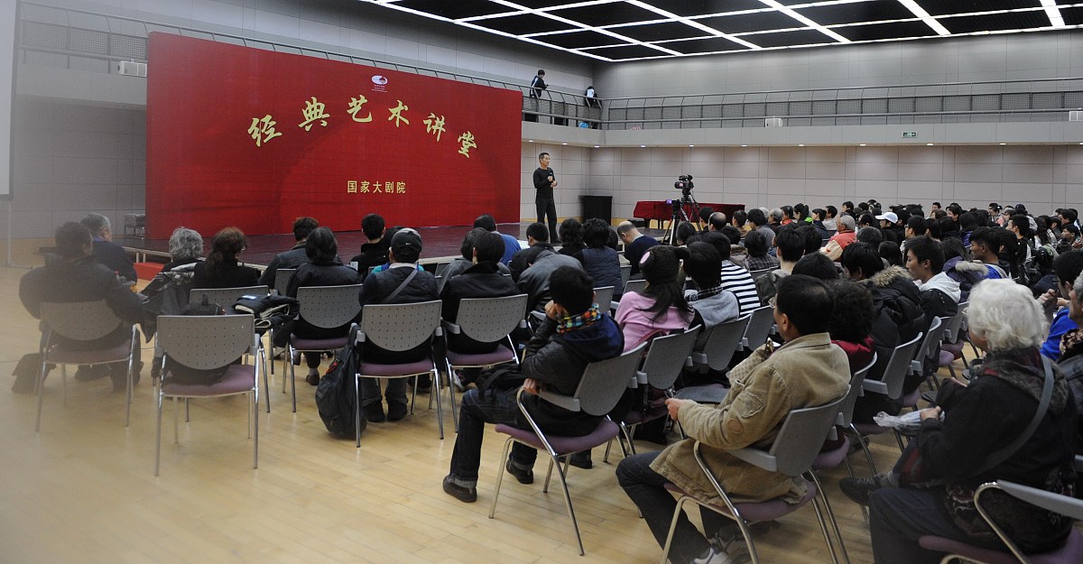 成都卫校中专升大专：专业选择和院校推荐