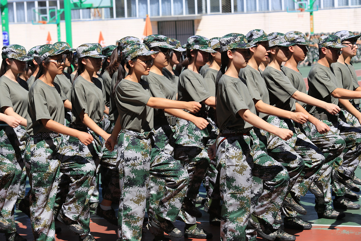 高中军训感悟：淬炼意志，绽放光芒