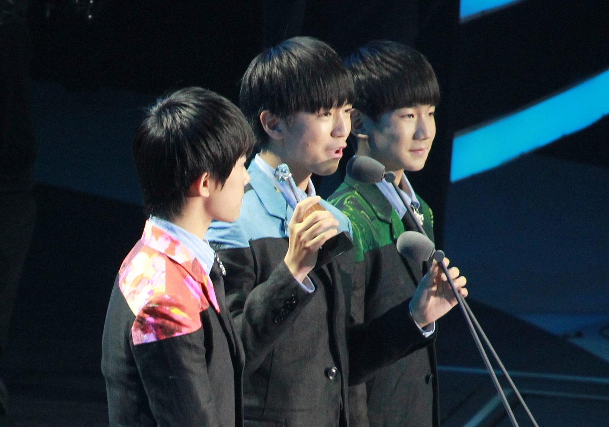 2016年3月23日,深圳,2016qq音乐巅峰盛典.***_***  tfboys