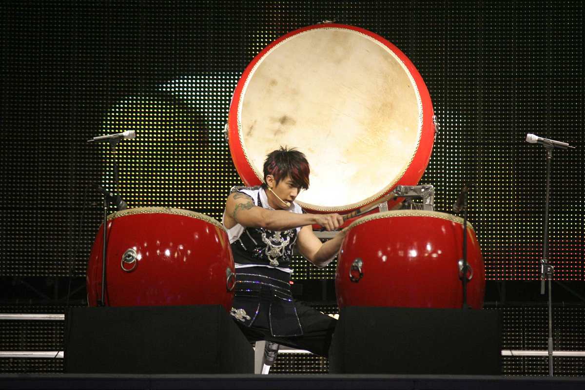 2009年4月11日,上海,飞轮海"想入飞飞世界巡回演唱会"在上海大舞台正