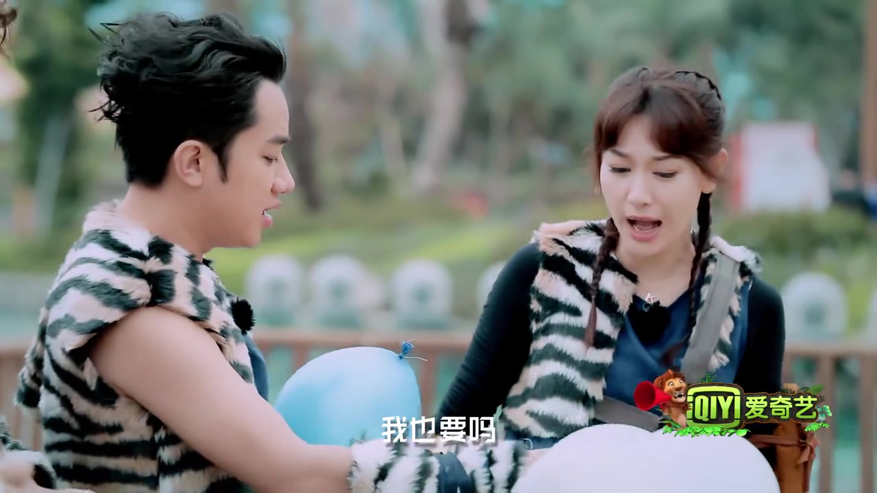 《了不起的兽人族》金刚对自己太狠头猛砸西瓜 郑恺甘当人肉坐垫