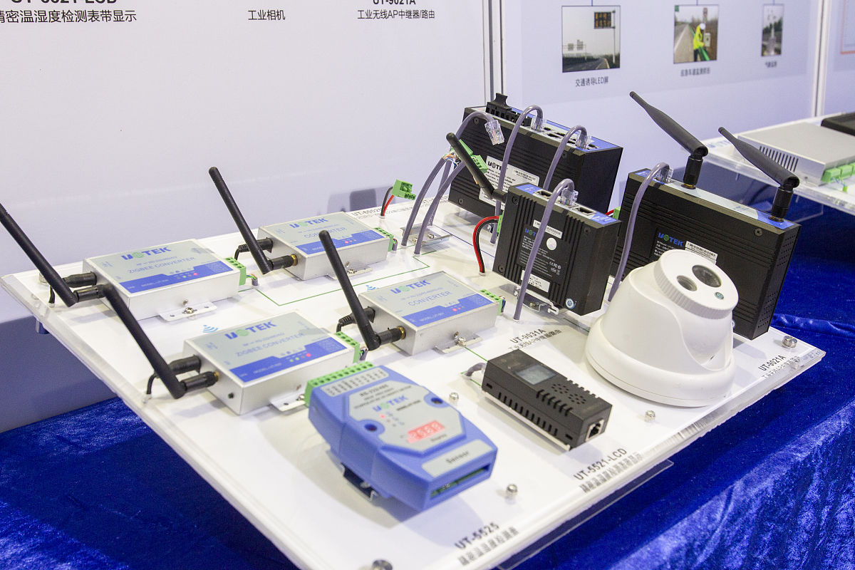 人工智能赋能专业竞赛：基于GPT-3.5 Turbo的创新方案