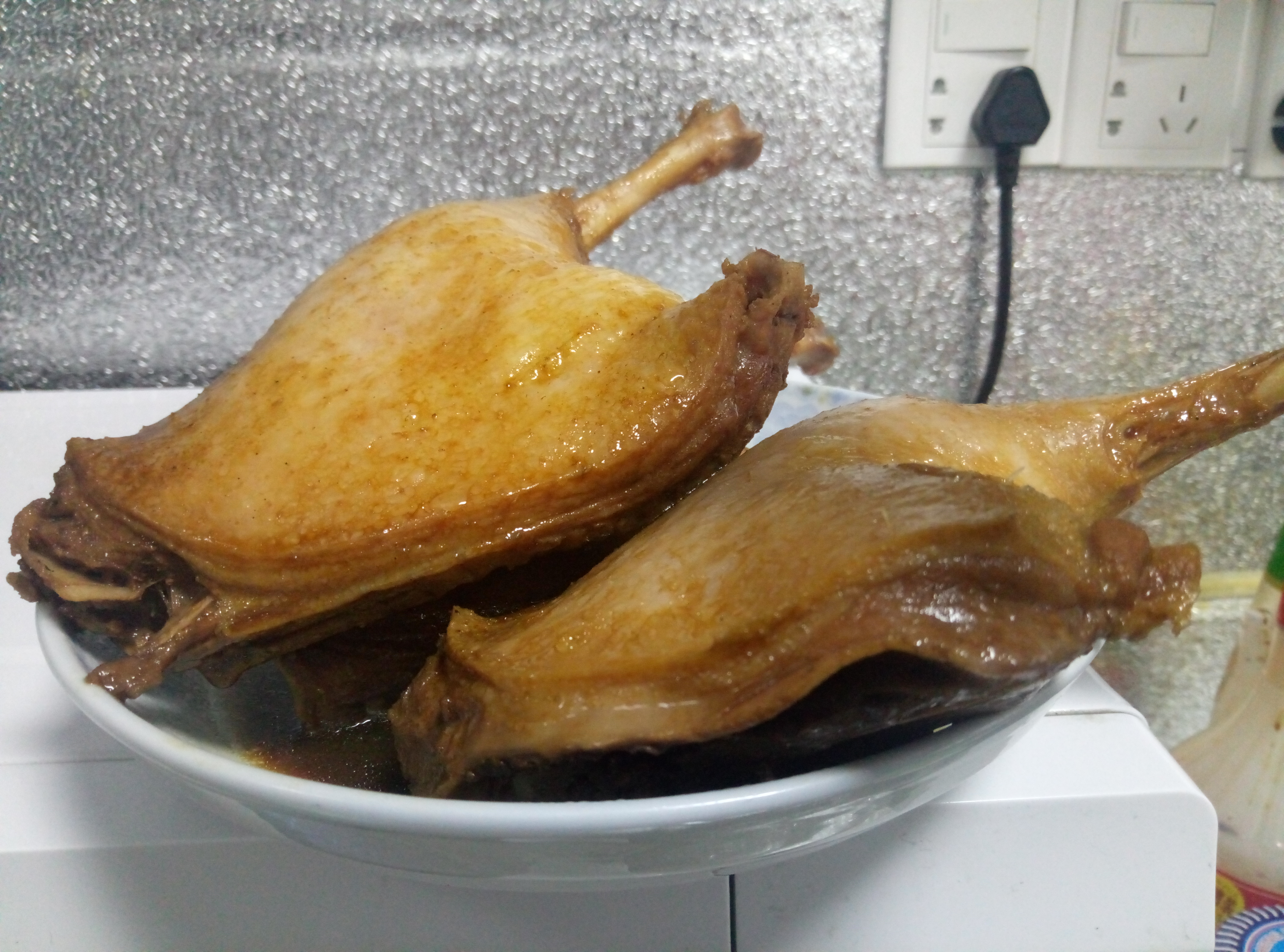 美味的卤鸭腿做法,简单食用,好吃又香,家里人都喜欢吃