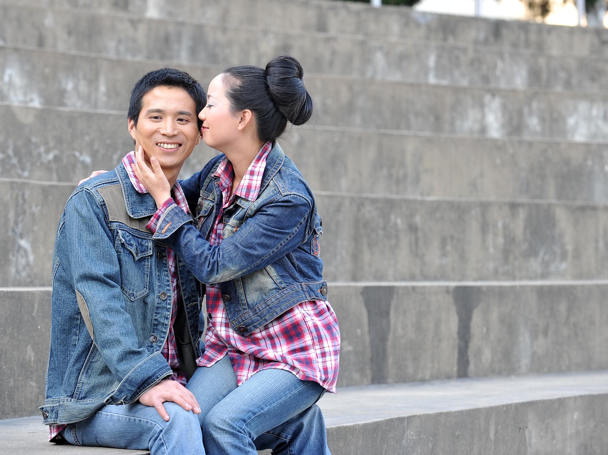 写一篇第一人称婚姻生活小故事大智慧范文