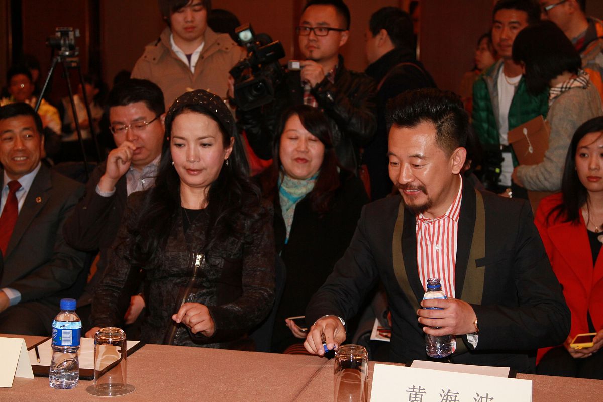 2013年4月10日,北京,电视剧《新编辑部故事》北京卫视首播会.***_***
