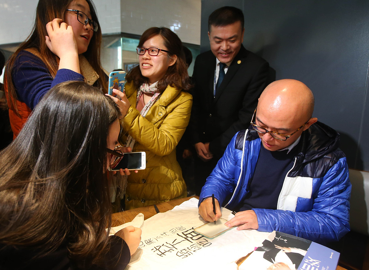 大学生看望残疾人小作家感悟：坚持、勇气、感恩与包容