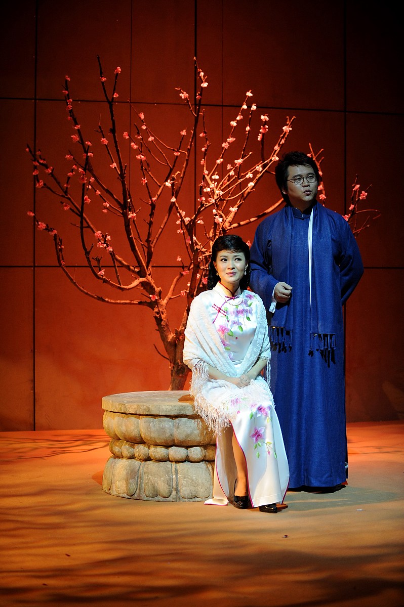 徐志摩的爱情故事：传奇、追求与探索