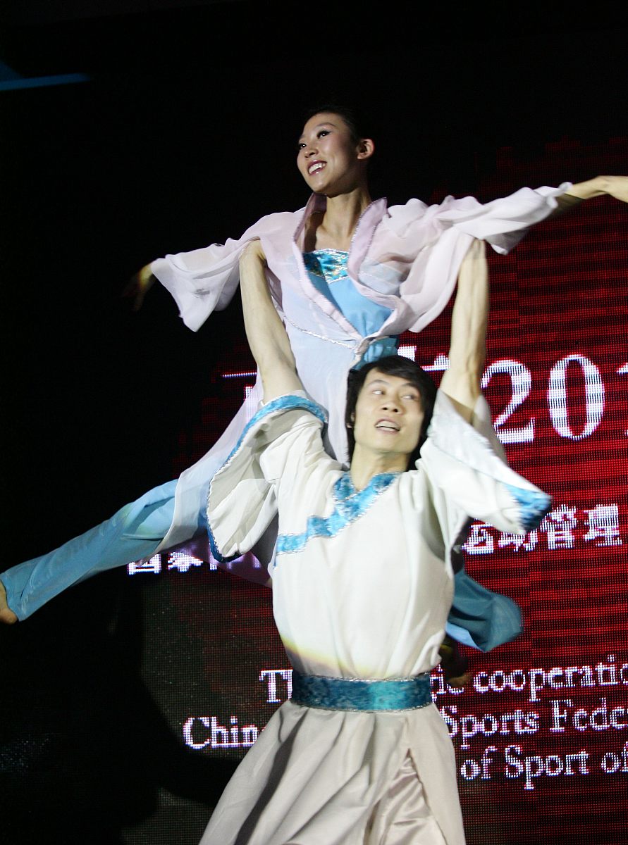 2007年9月19日,北京梅地亚中心,国家体育总局冬季运动管理中心与cctv5