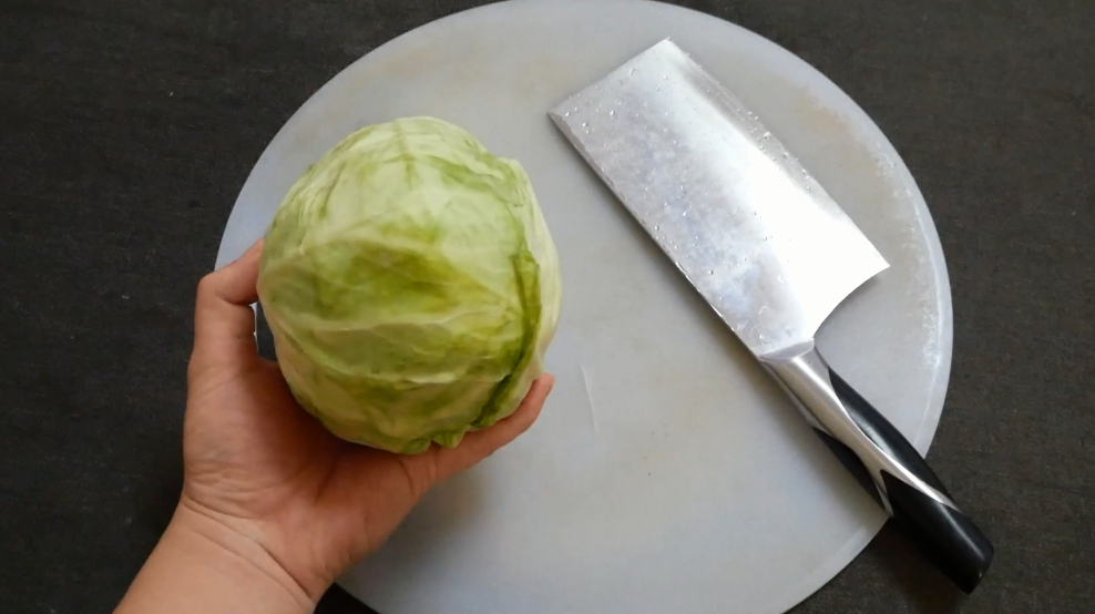 不要再手撕包菜了,看星级大厨教你怎么切包菜!
