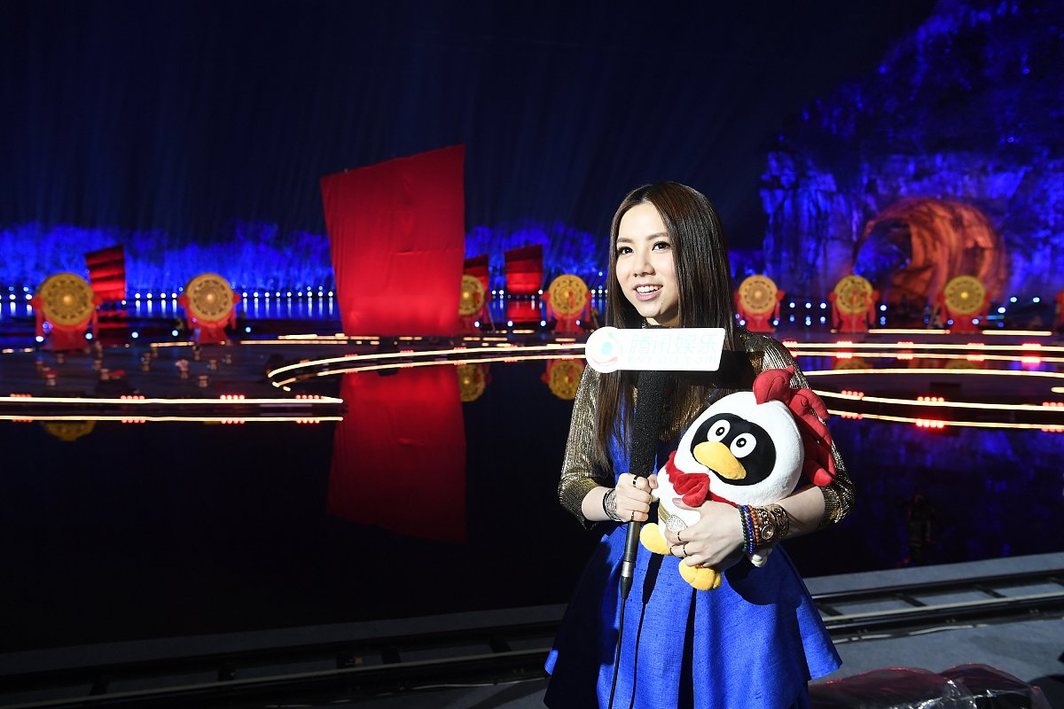 夜在熬是什么意思？邓紫棋歌曲解析及含义解读