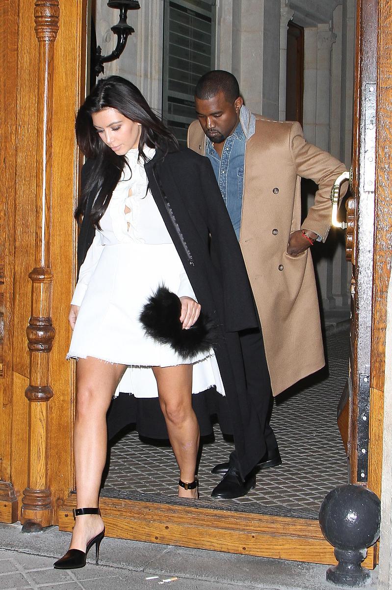 2013年1月12日讯,法国巴黎,当地时间1月11日,金-卡戴珊(kim kardashia