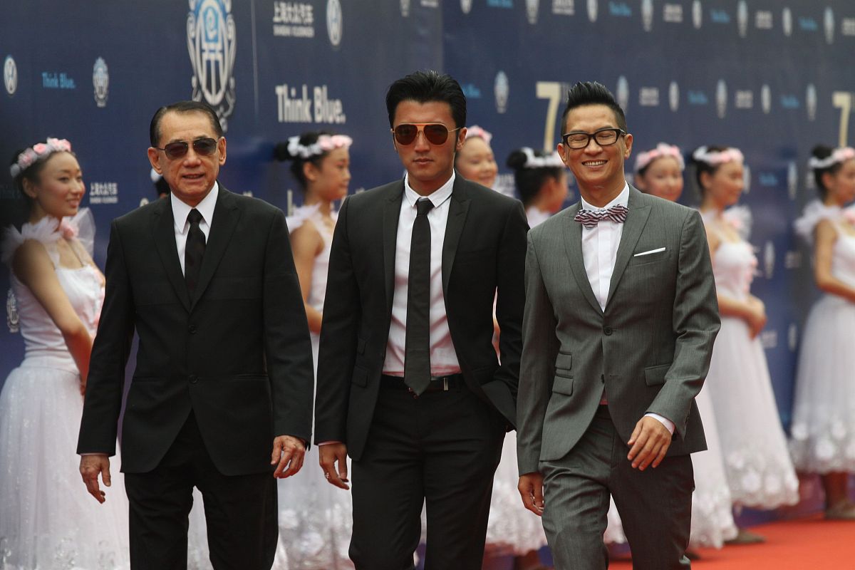 如何用更简洁的语言描述建筑工程等级、使用年限、结构形式和抗震设防？