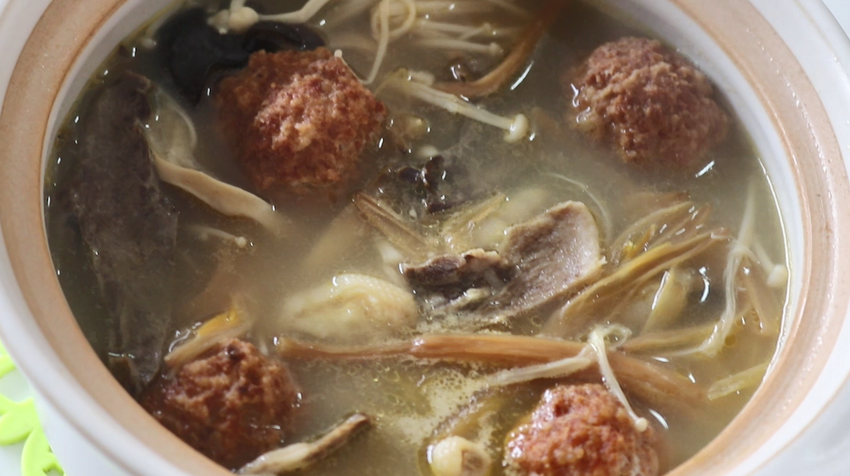 三鲜汤怎么做来好吃,原来这么简单,先收藏了,过年的时候露一手