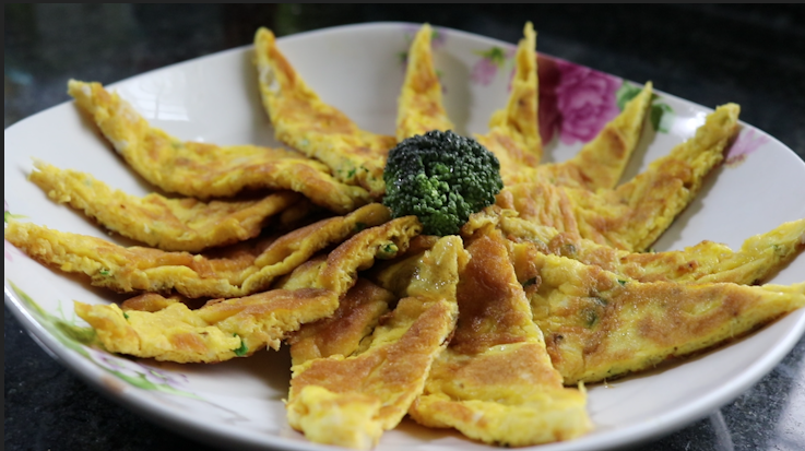 鸭蛋这样做,老人小孩都喜欢,很香很香,农村原生态的美食