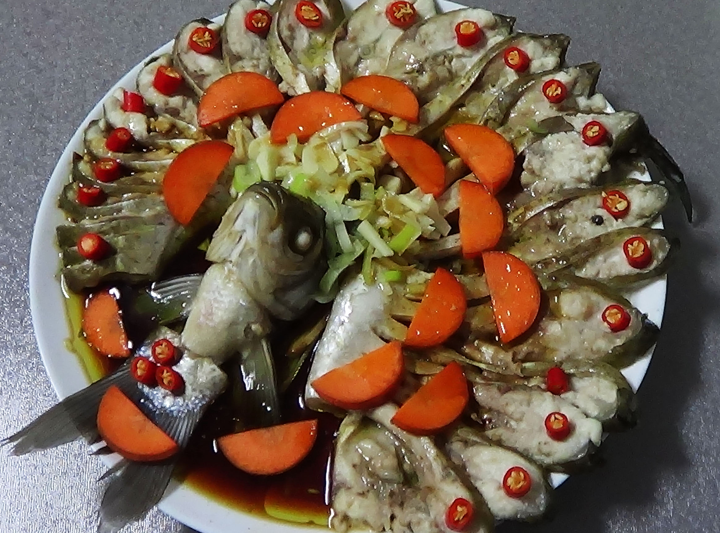 这道鱼的做法一定得学会!年夜饭颜值担当就靠它了,先收藏了!