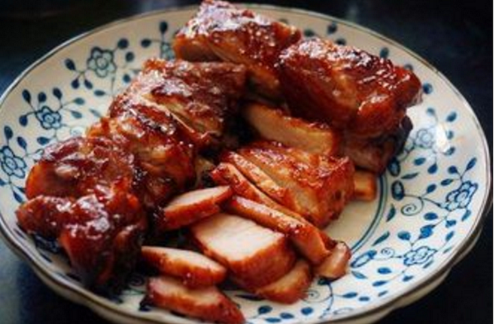 甜甜蜜蜜的广东叉烧肉,没想到用电饭煲就能自己做,简单易上手