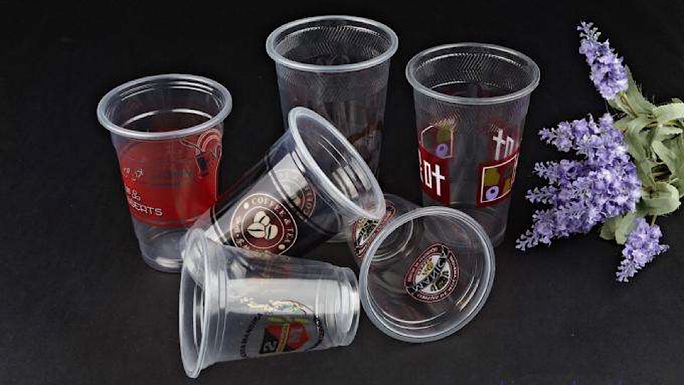 喝完奶茶杯子不要扔,简单地改造下放家里,每天帮你省下很多钱