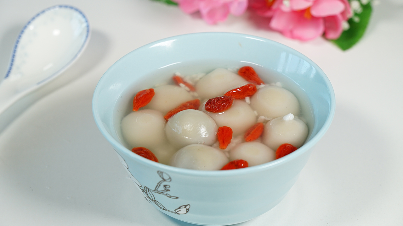 教你在家做醪糟汤圆,美食新吃法,一碗根本不够吃
