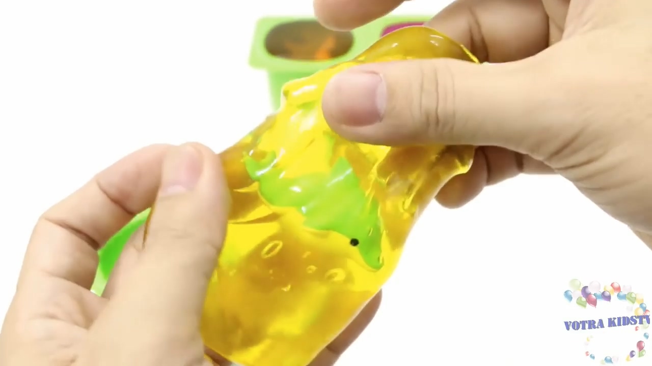 可爱的卡通小玩具,恐龙小鲸鱼小海豚