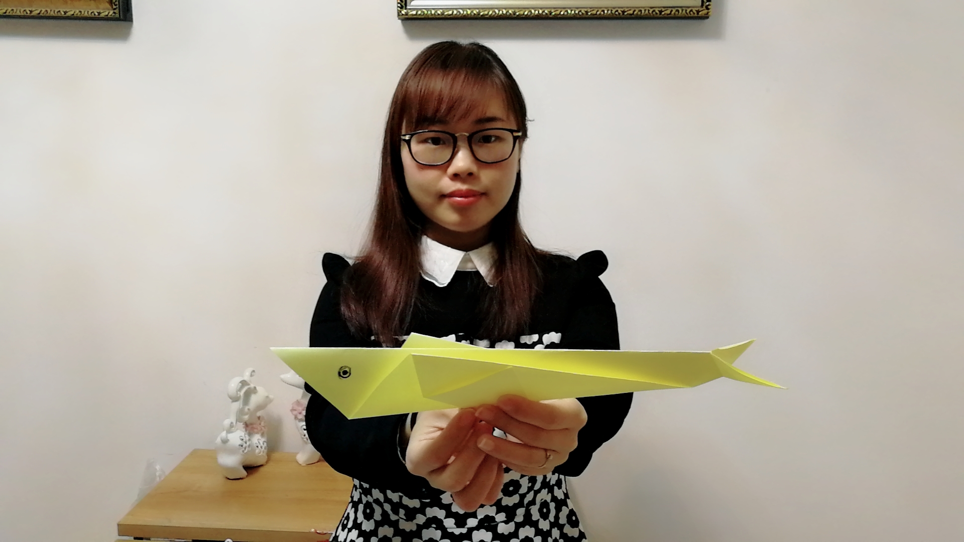 一张折纸,教孩子折出霸气的鲨鱼,拿去幼儿园很受欢迎!