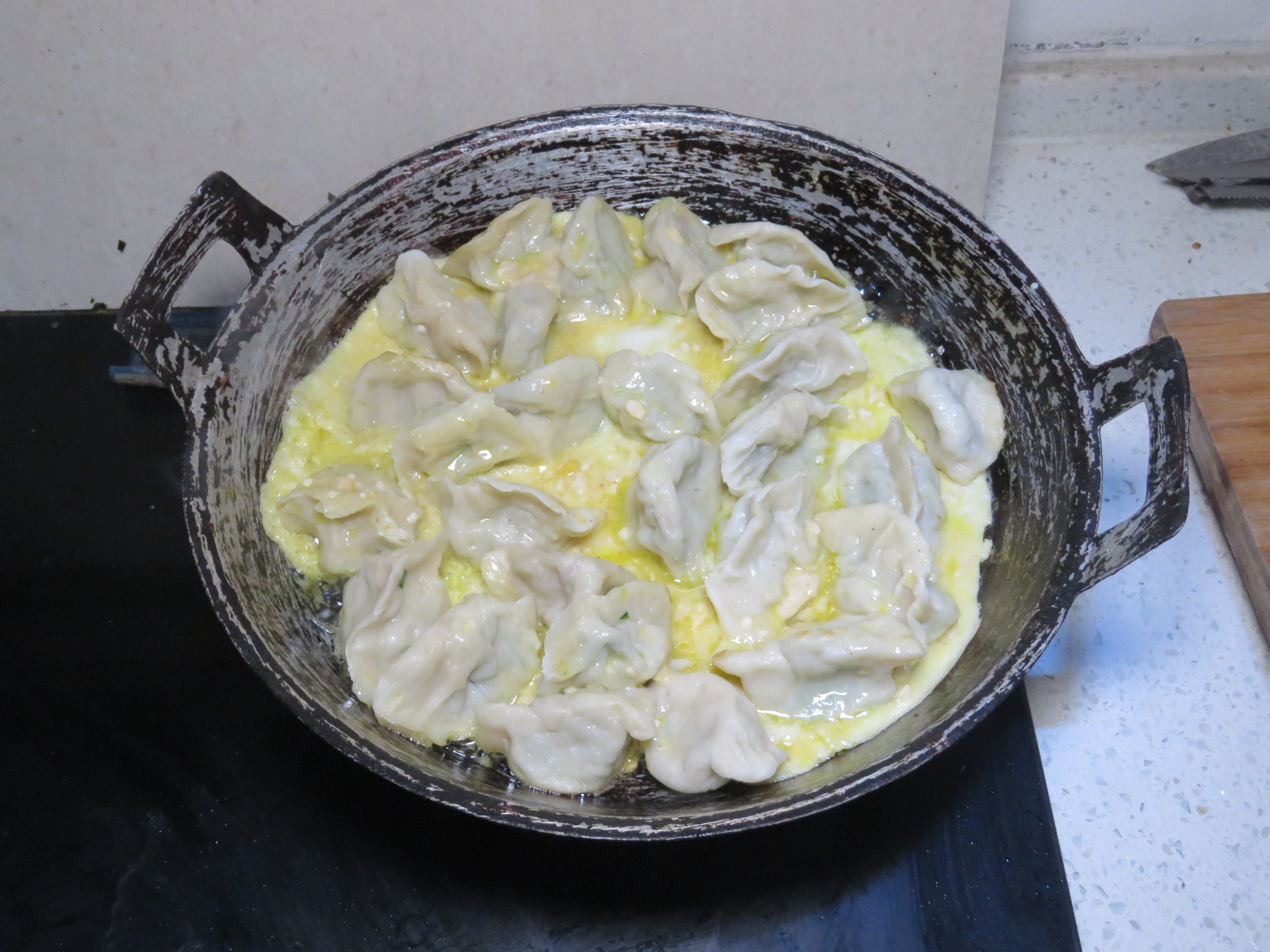 过年饺子这样做最好吃,外脆里嫩,一口一个简直停不下来
