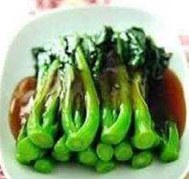 饭店炒青菜颜色非常漂亮,在家却做不出,原来是少了这一步