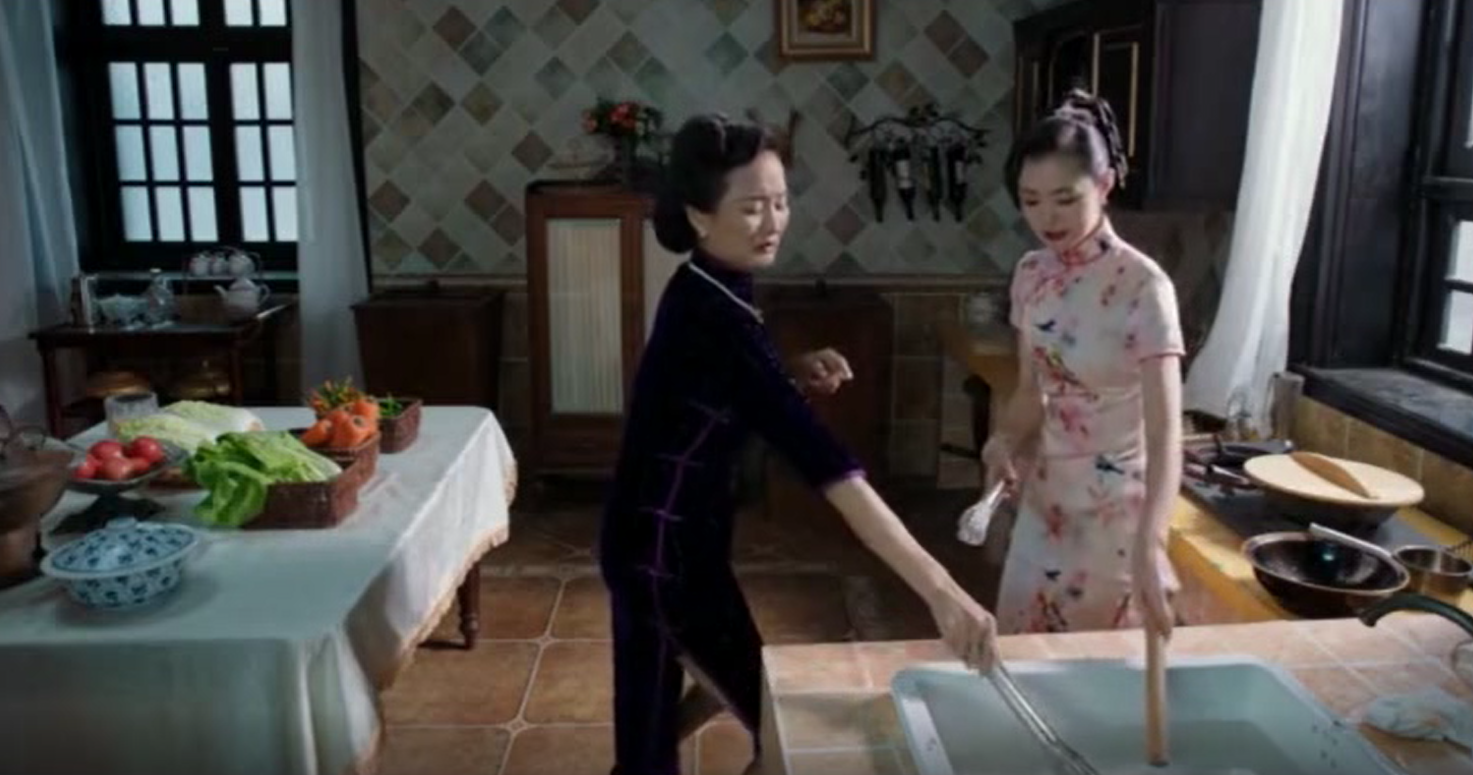 千金小姐第一次杀鱼,简直要把自己吓坏了!