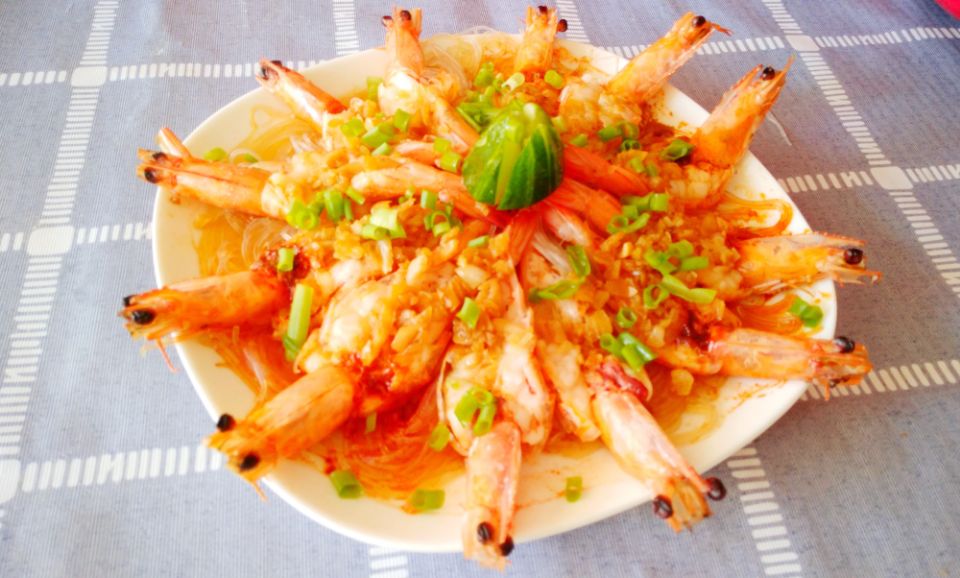 蒜蓉粉丝开背虾:必备快手宴客菜,简单大气又好吃!