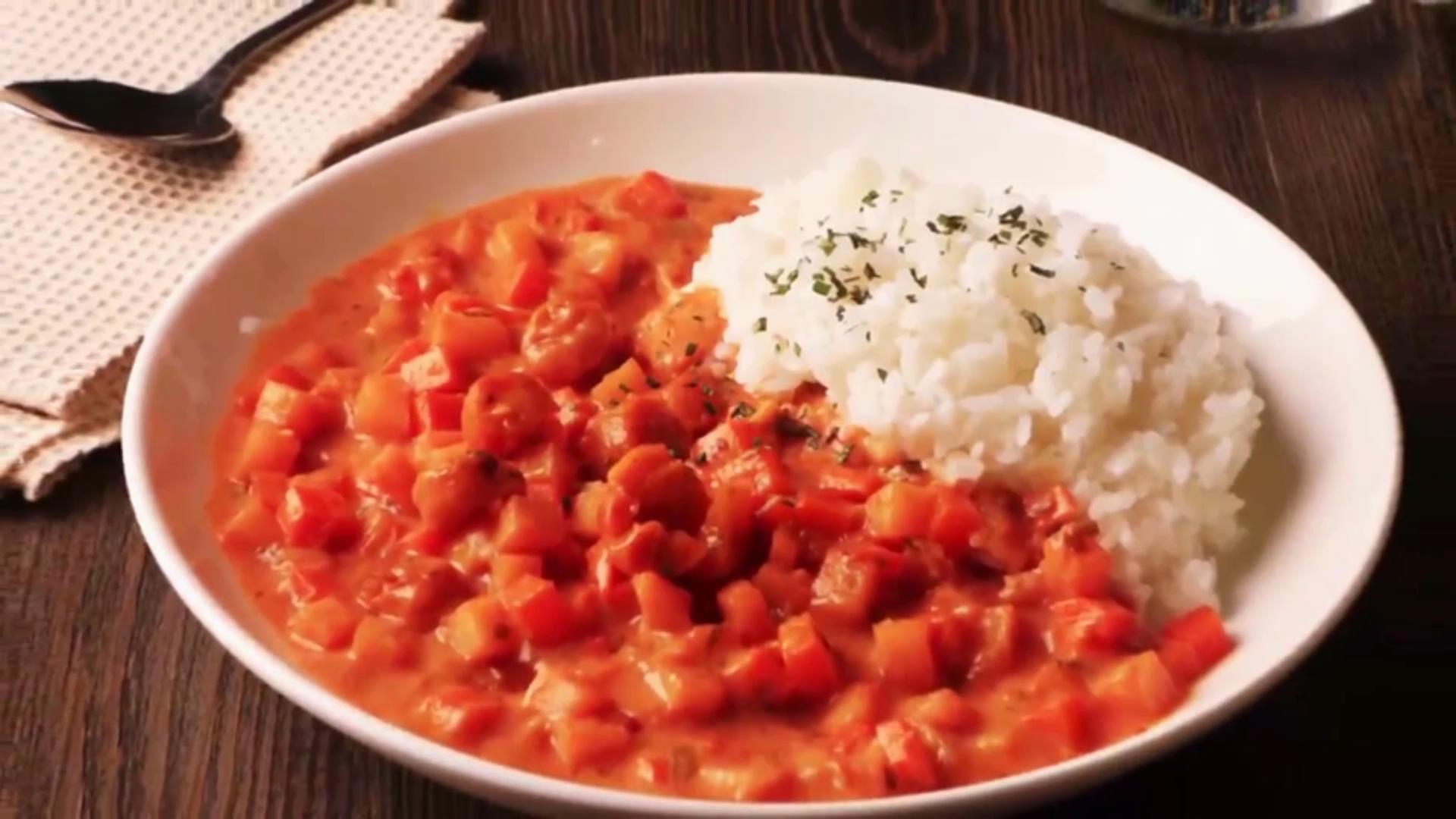 干贝咖喱米饭,汤汁鲜美,口感浓稠,给孩子均衡的营养