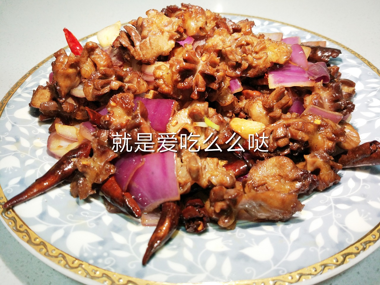 这样做爆炒鸡胗,再也不担心鸡胗不熟了,焦香四溢,口感Q弹