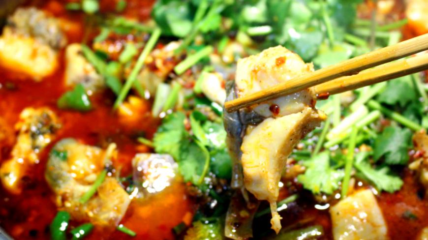 吃了十几年鱼,还是这种做法最美味,大厨亲自教学秘制豆腐鱼