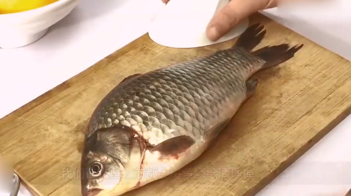 鱼身上的这个部位总是被人丢掉,其实它有预防心血管疾病的功效!