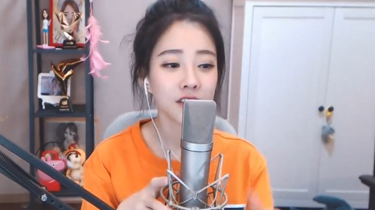 冯提莫翻唱《鸭子》,可爱的鸭子也能这样唱?厉害了!