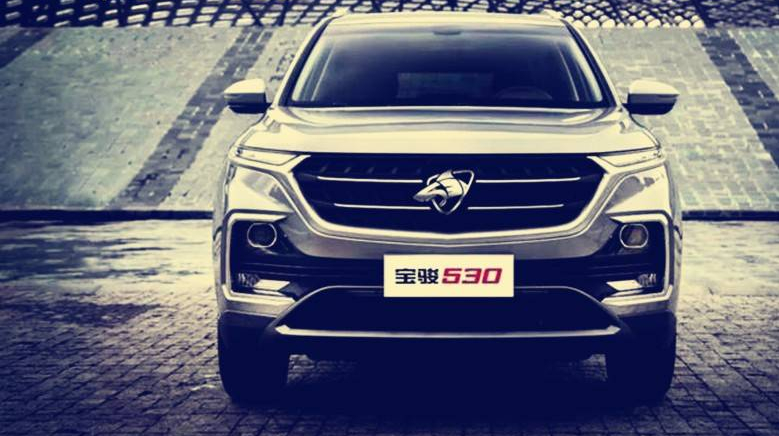 “驴标”不好看?宝骏530给你换“鲨鱼”,想贴哪儿就贴哪儿!