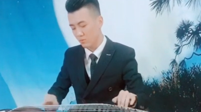 帅哥古筝演奏《大鱼海棠》不一样的曲风,不一样的听觉盛宴
