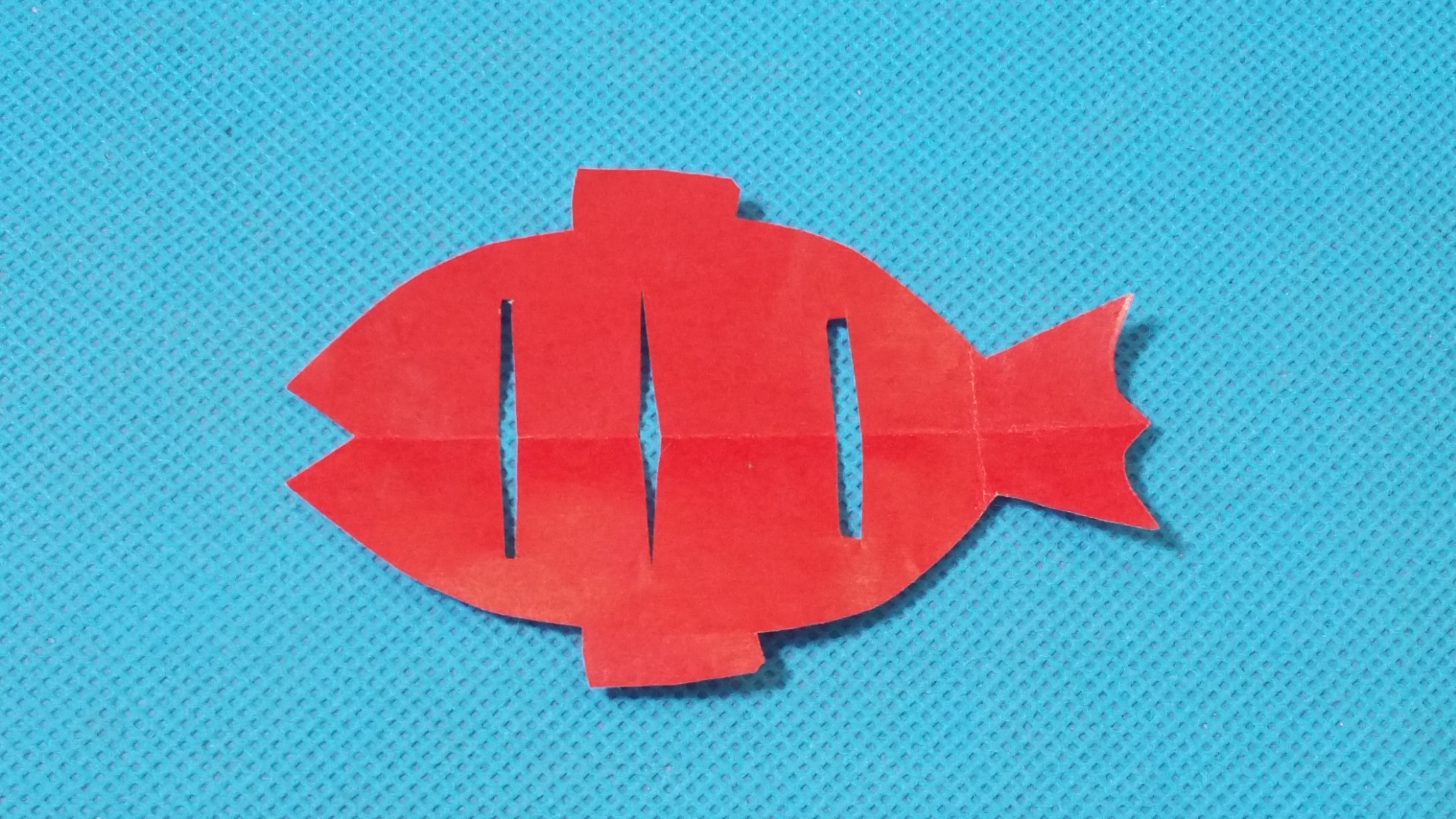 剪纸小课堂:小鱼5,儿童喜欢的手工DIY,动手又动脑