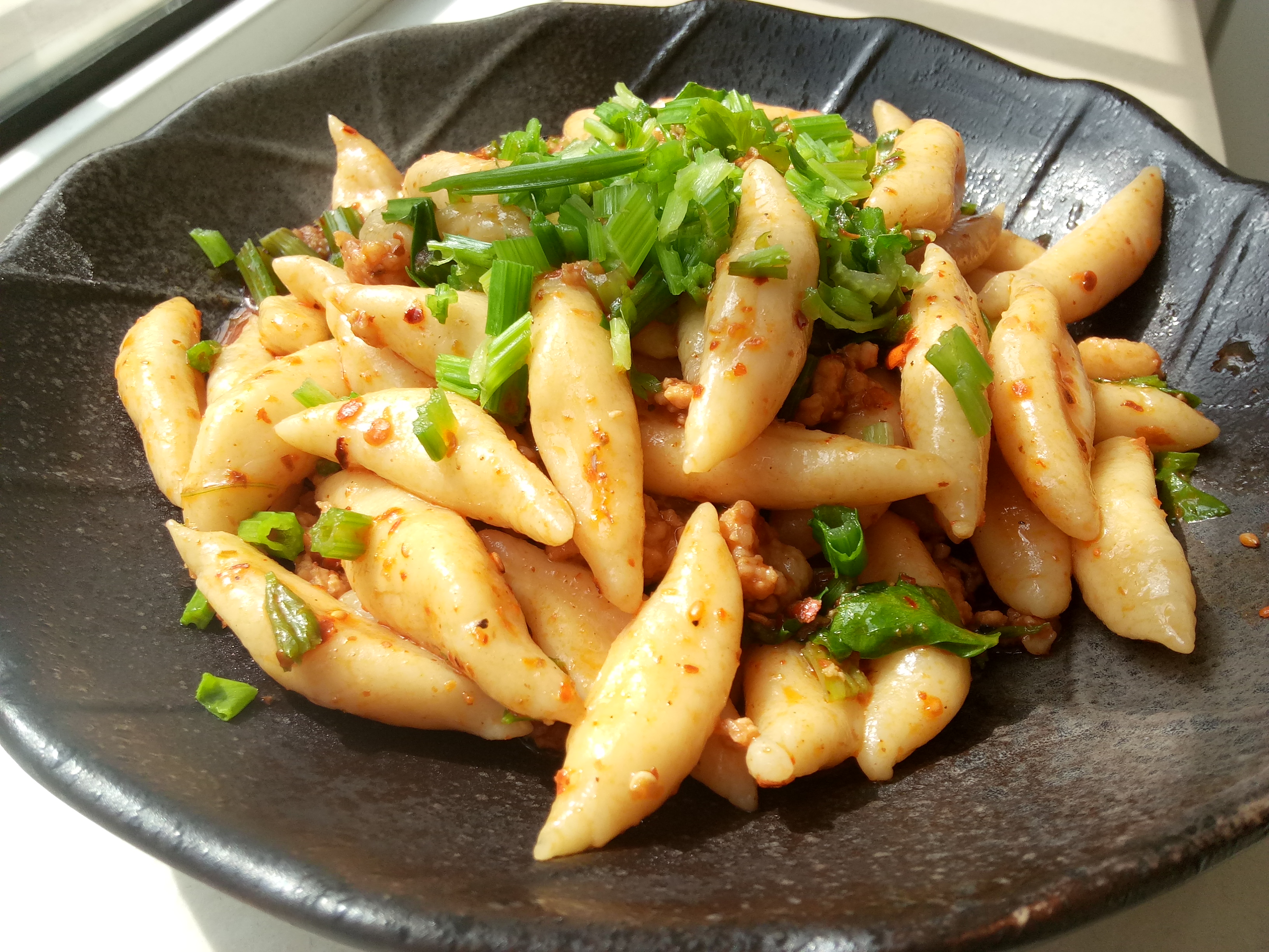 这碗打卤面与众不同,卤和面的做法都很特别,制作简单一看就会!