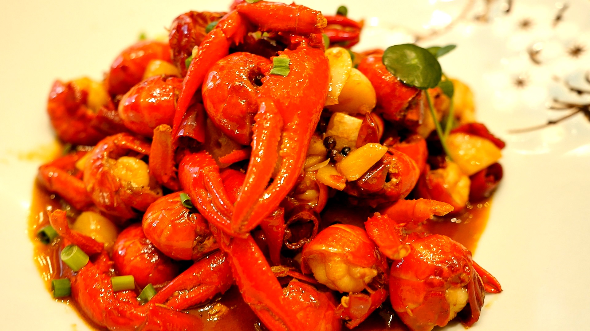 舌尖上的小龙虾(二):湖北大厨教你做麻辣虾球,美味麻辣小龙虾