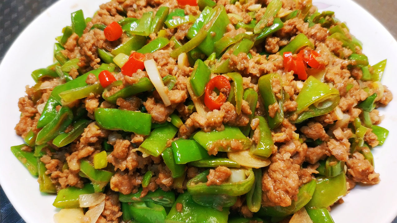 芸豆炒肉一定要这么做,口感才会又香又脆,老人小孩都爱吃!