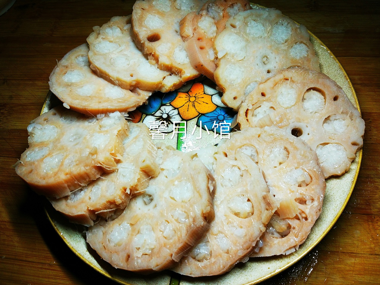 糯米藕最家常的做法,甜而不腻,味道纯正,老人小孩都爱吃