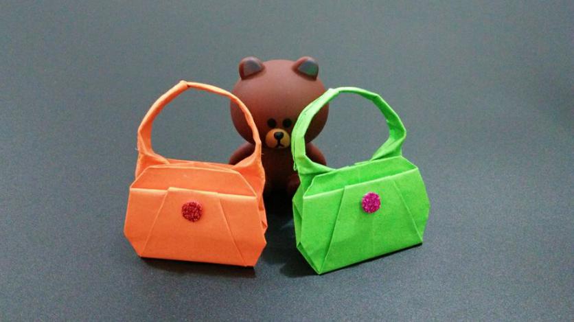 只要一张纸就能折个手提包,简单漂亮女生喜欢,手工折纸大全视频