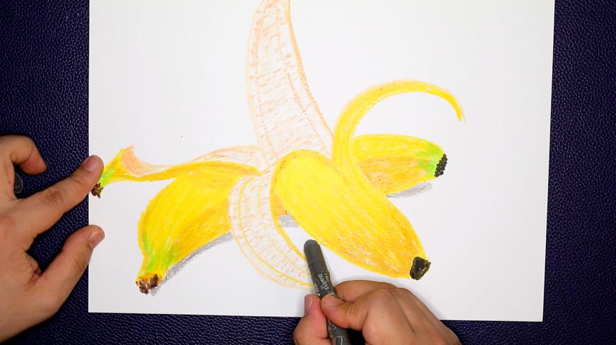 剥开香蕉甜又香,香蕉好吃却难画,看他如何用儿童油画棒画香蕉