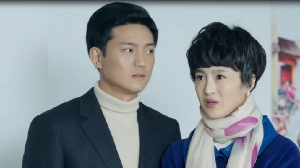 鸡毛飞上天:巧姑让陈路接受采访,没想到陈路说玉珠集团迟早消亡